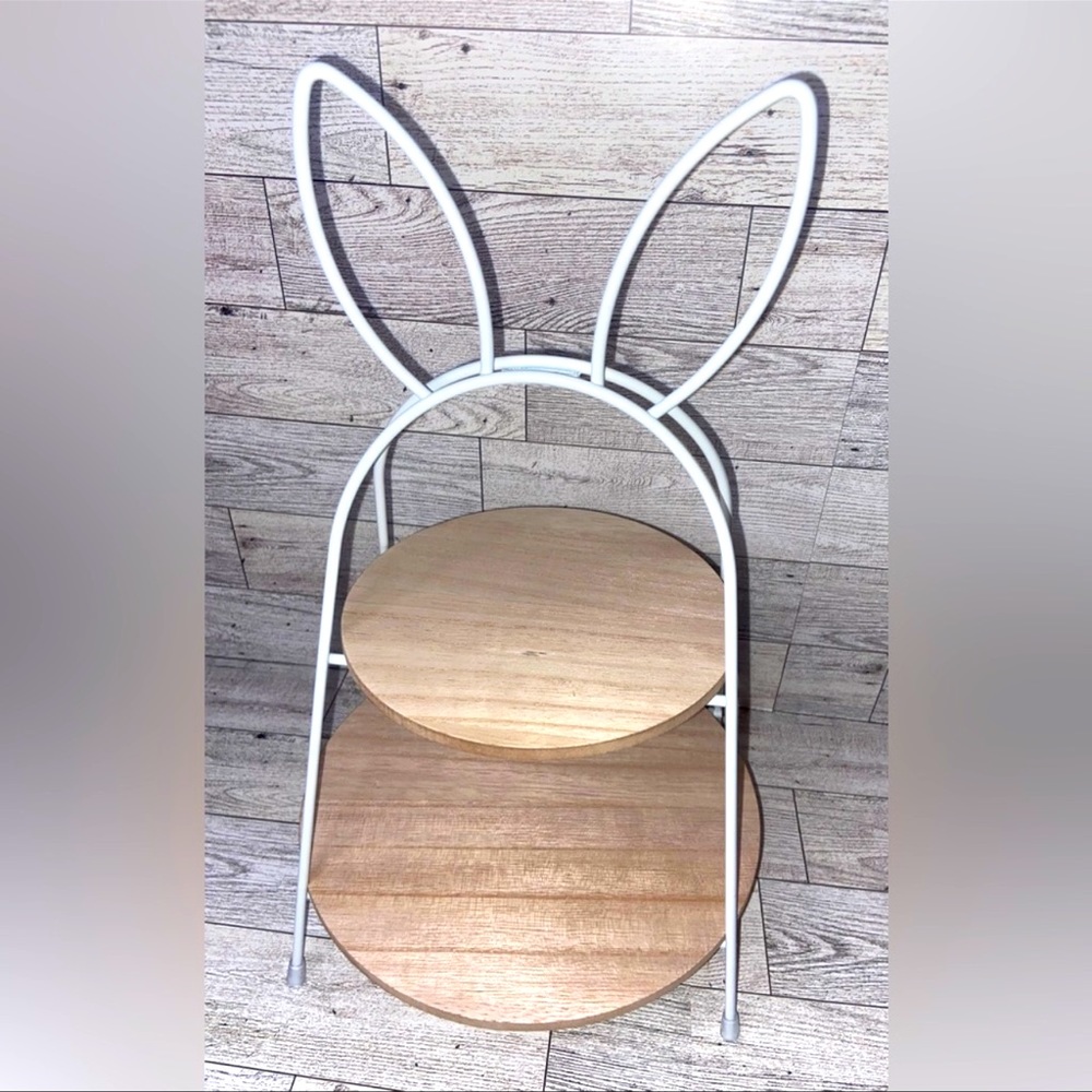 NEW BUNNY RABBIT EASTER WHITE METAL 2 TIERED TRAY TARGET BULLSEYE 2023 NEW